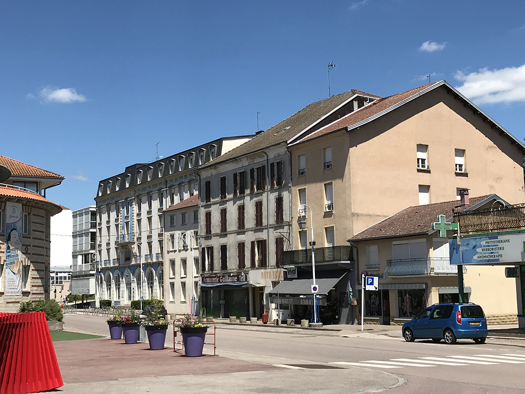 Formerly Hotel Moderne (the yellow building on the right). This building was one location for the nurses' quarters.